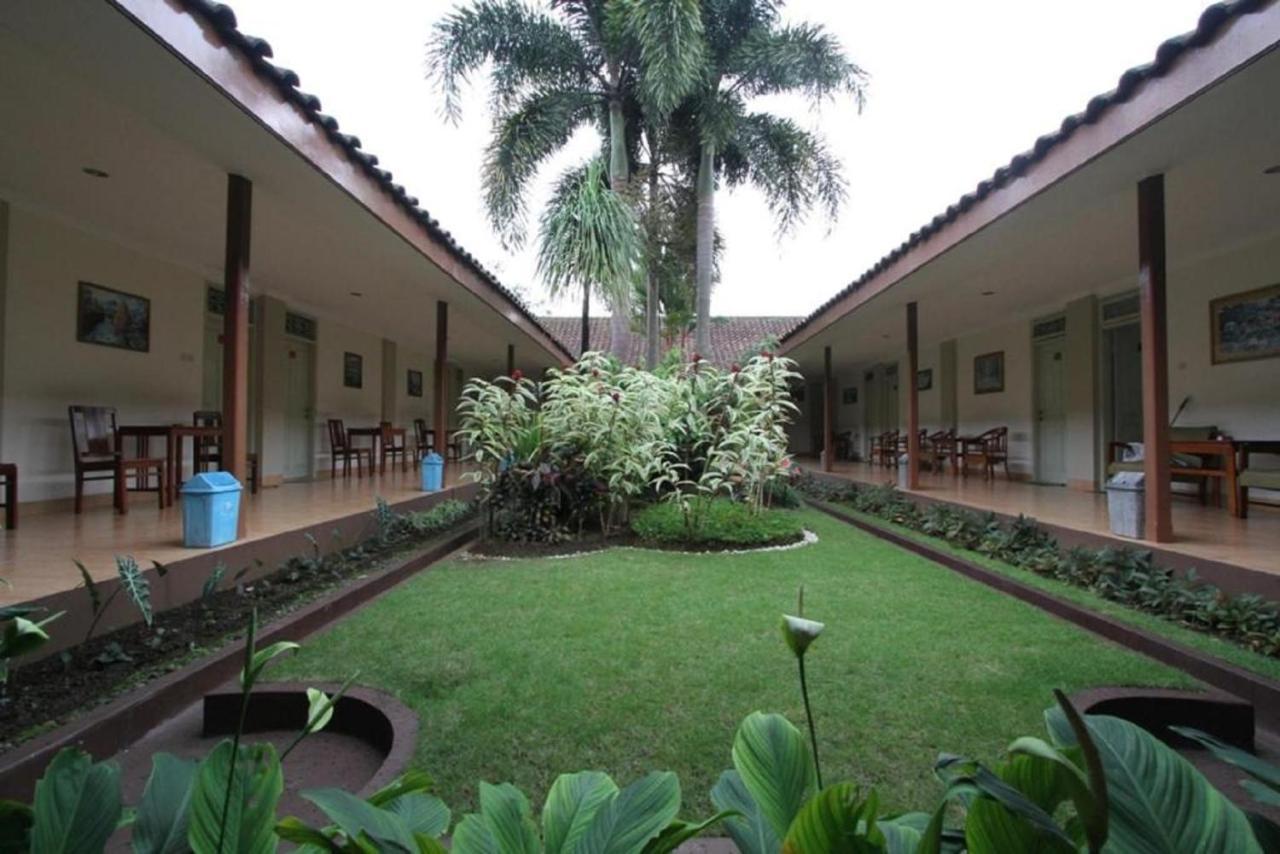 Hotel Besar Purwokerto Zewnętrze zdjęcie