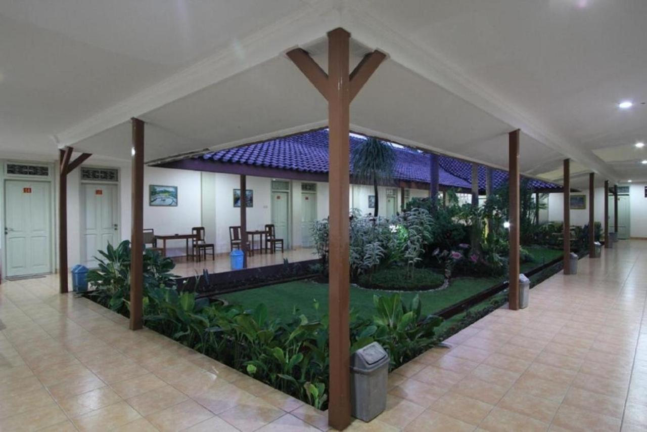 Hotel Besar Purwokerto Zewnętrze zdjęcie
