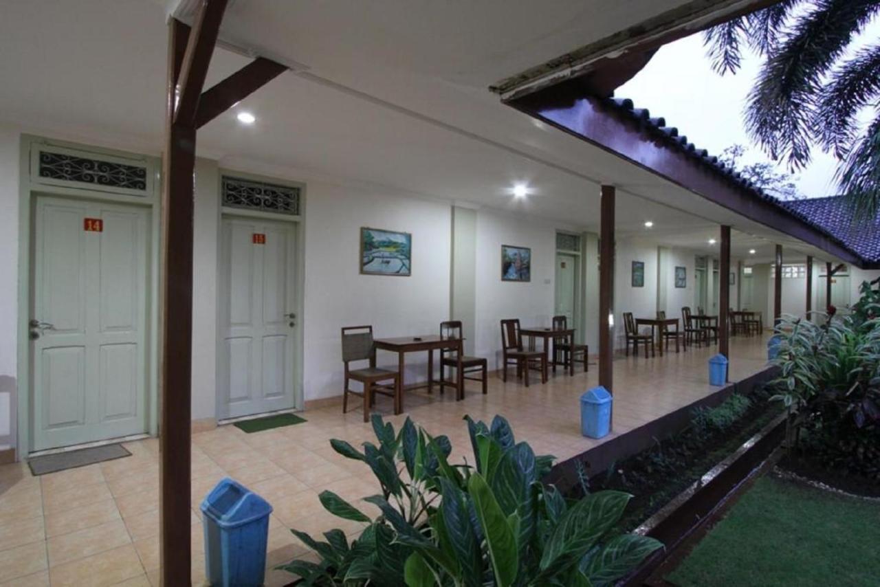 Hotel Besar Purwokerto Zewnętrze zdjęcie