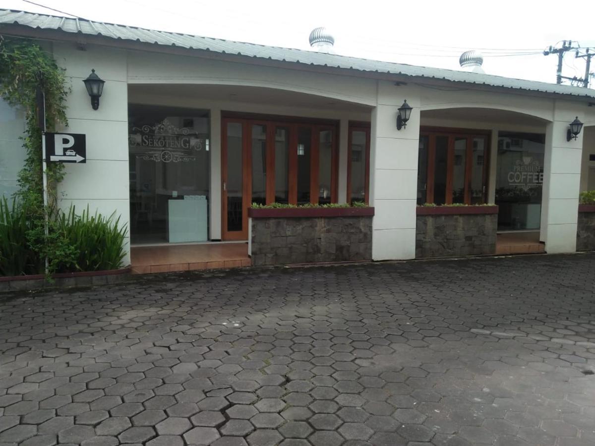 Hotel Besar Purwokerto Zewnętrze zdjęcie
