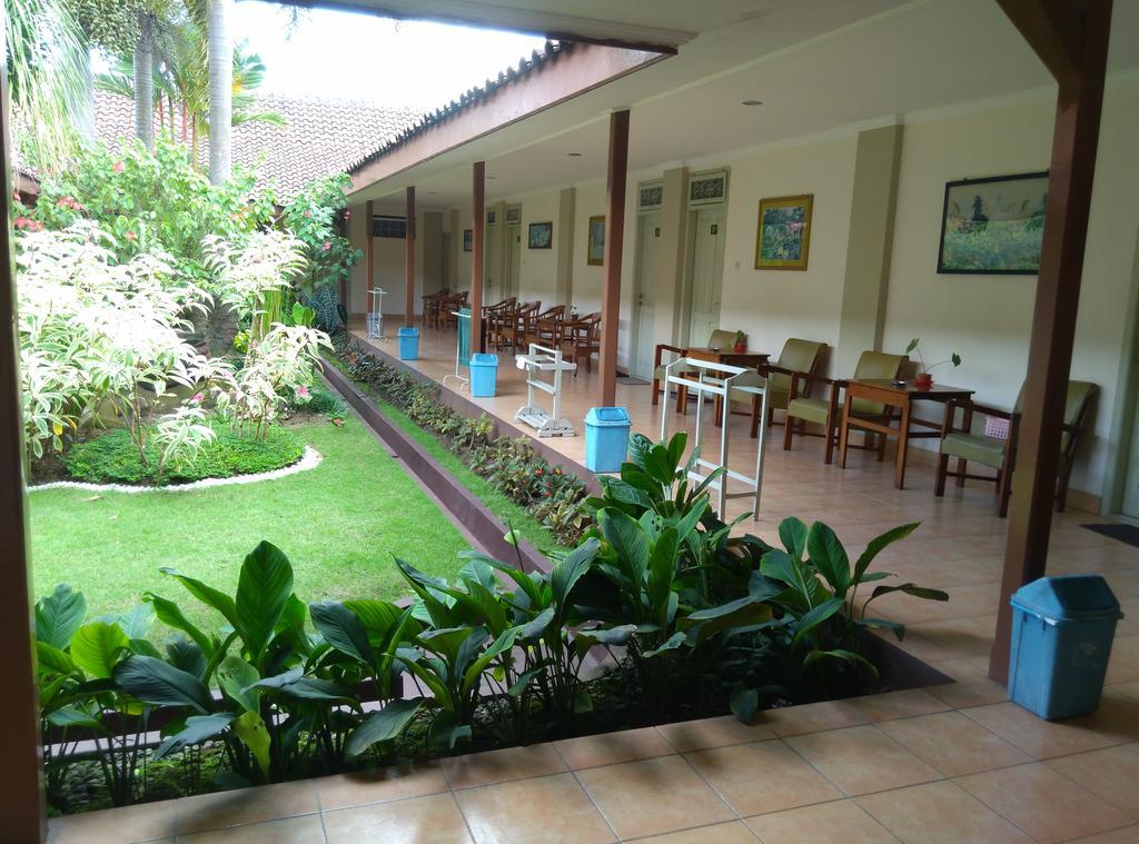 Hotel Besar Purwokerto Zewnętrze zdjęcie