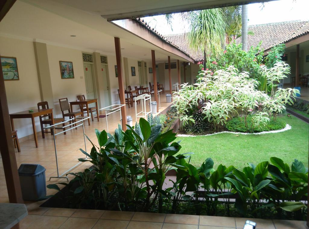 Hotel Besar Purwokerto Zewnętrze zdjęcie