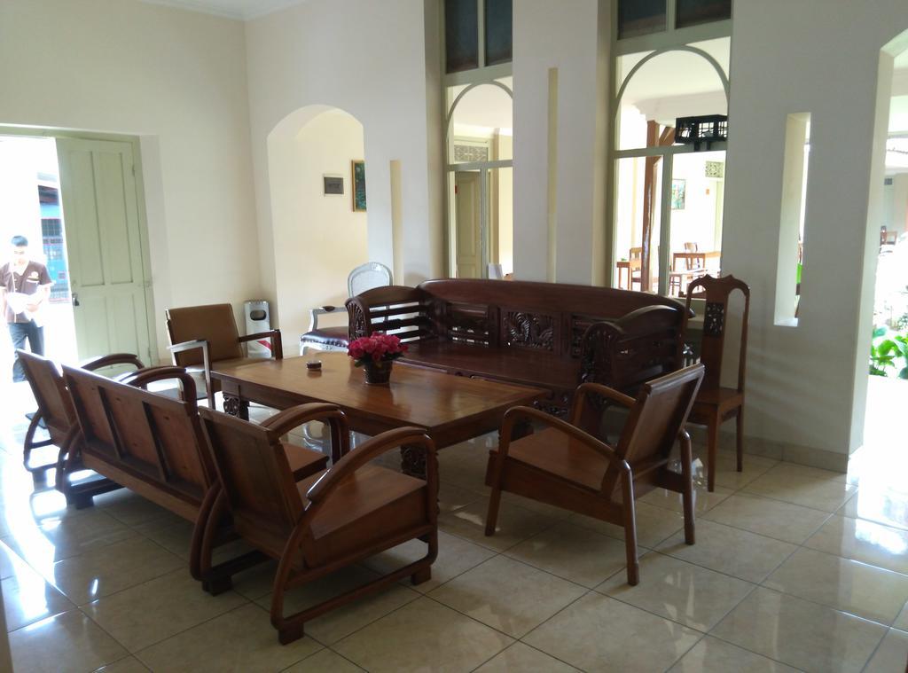 Hotel Besar Purwokerto Zewnętrze zdjęcie